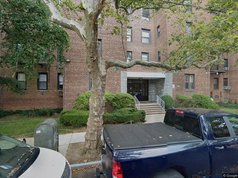 2525 W 2nd St APT 1J